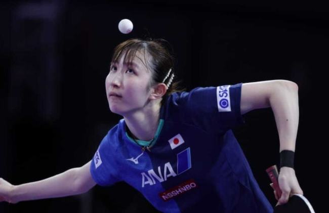 击球干脆利 击球干脆利